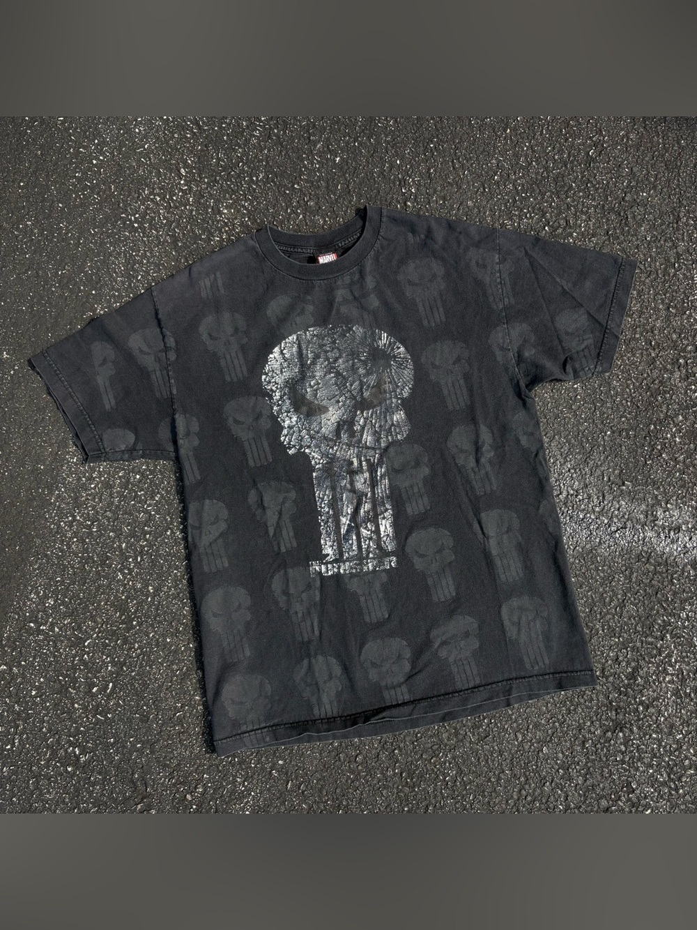 Vintage Marvel Mad Engine Punisher Skull Black Graphic All Over Print T-Shirt L